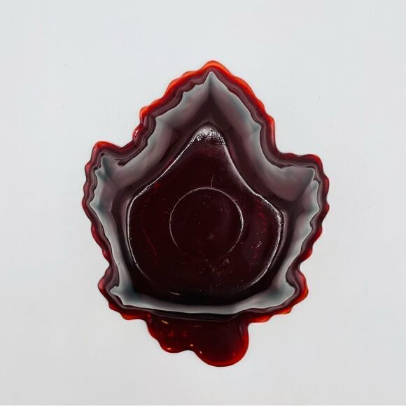 Vintage Anchor Hocking Ruby Red Glass Maple Leaf Small Dish - Picture 4 of 4